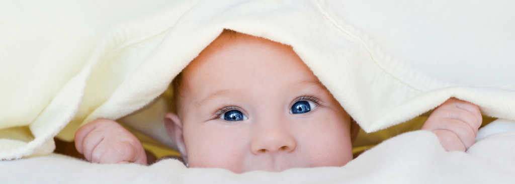 Baby wacht morgens früh auf